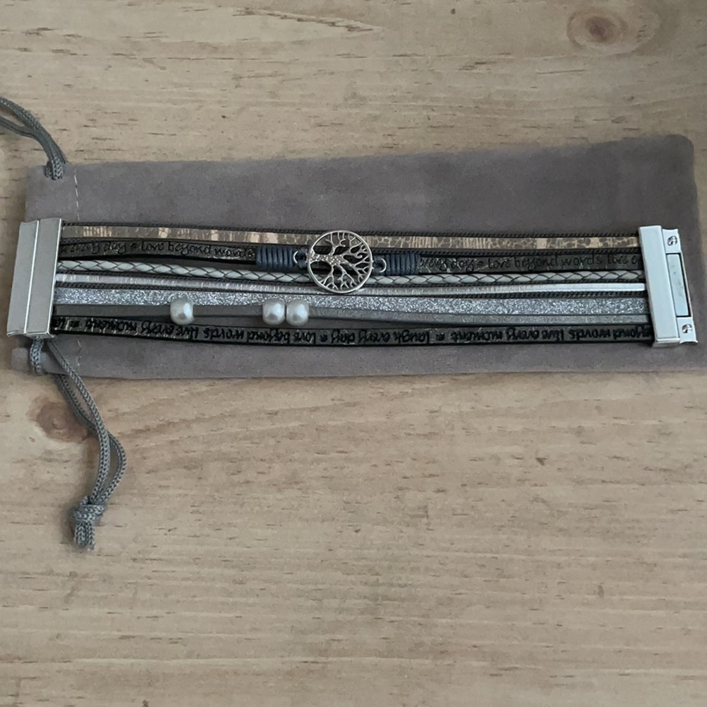 Tree of Life Leather Bracelet - Picture 3 of 6